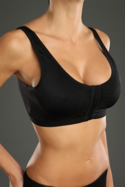 Breast Lift Or Breast Augmentation – What’s The Difference?