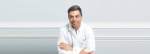 Dr Yannis Alexandrides with PopSugar