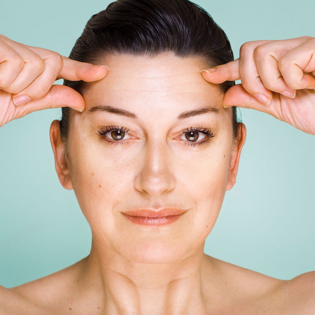 What’s The Difference Between an Endoscopic Brow Lift and a Traditional Brow Lift?
